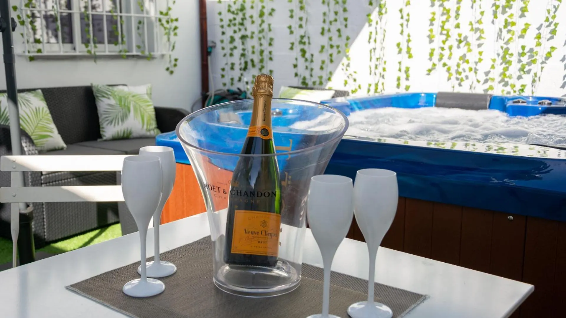 Malaga Chic Jacuzzi Y Playa Διαμέρισμα 0*,