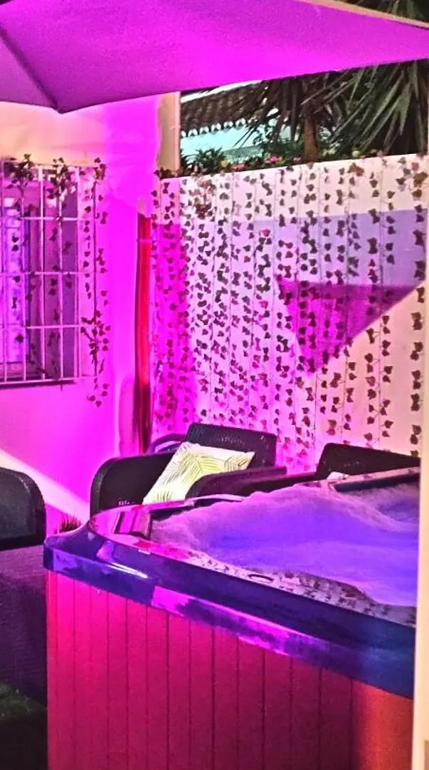 Malaga Chic Jacuzzi Y Playa Apartment Spain